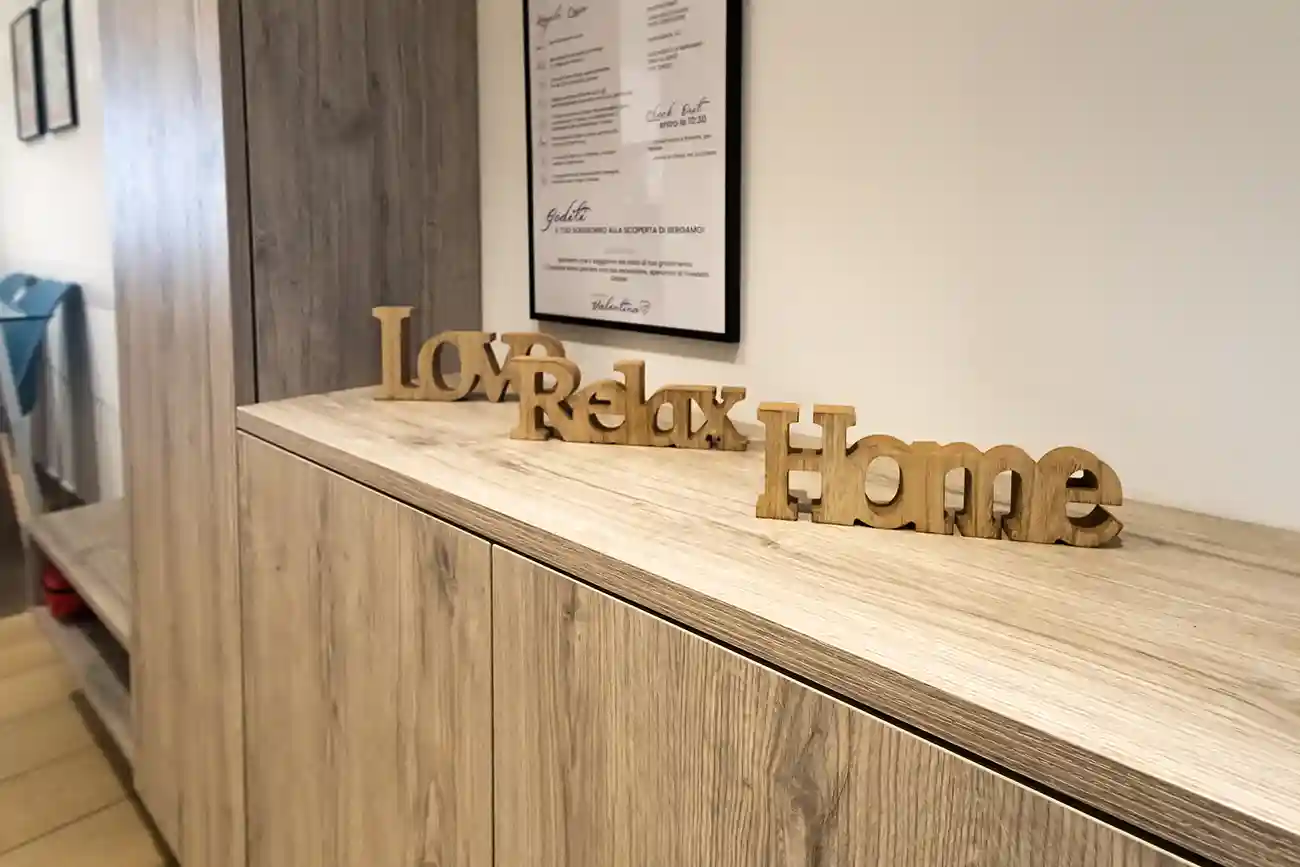 dettaglio ingresso casa vacanza valentina